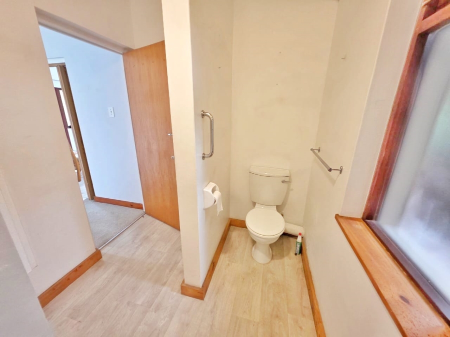 1 Bedroom Property for Sale in Hoekwil Western Cape